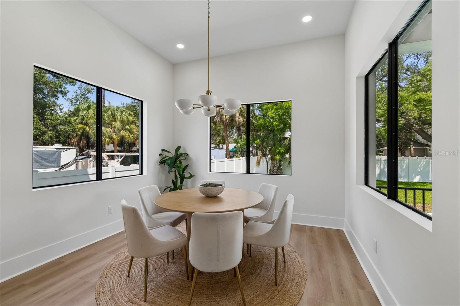 ANITA SUB - Residential