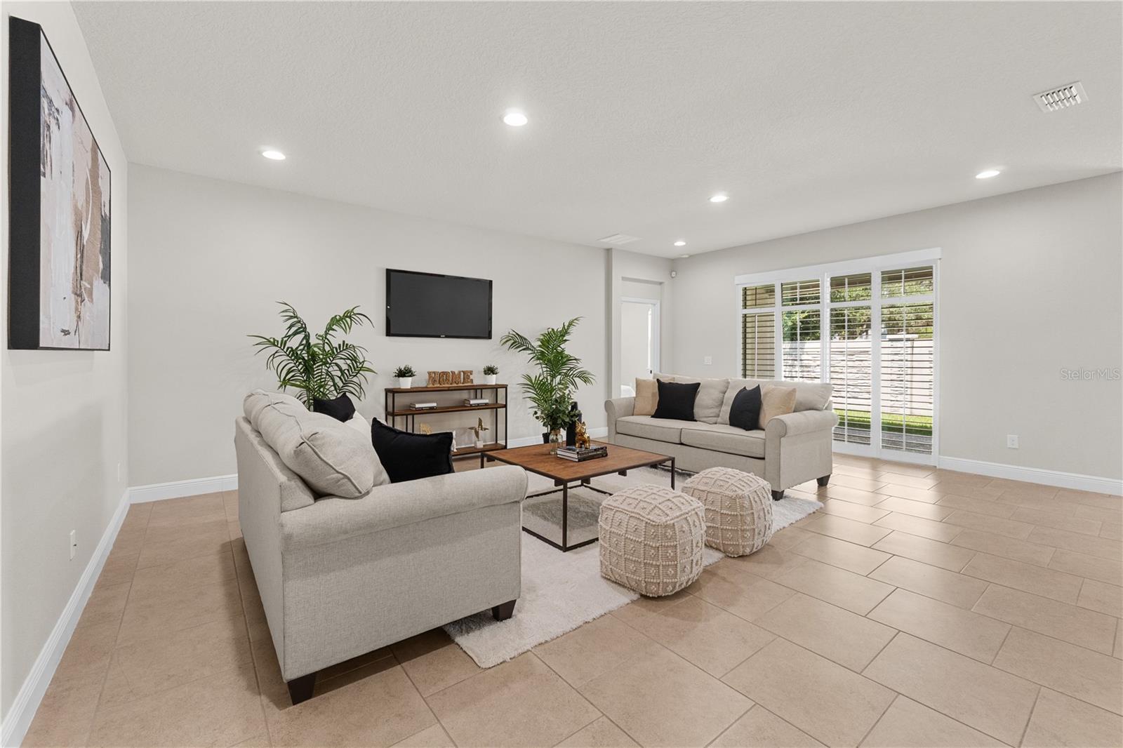 KENSINGTON RESERVE - Residential