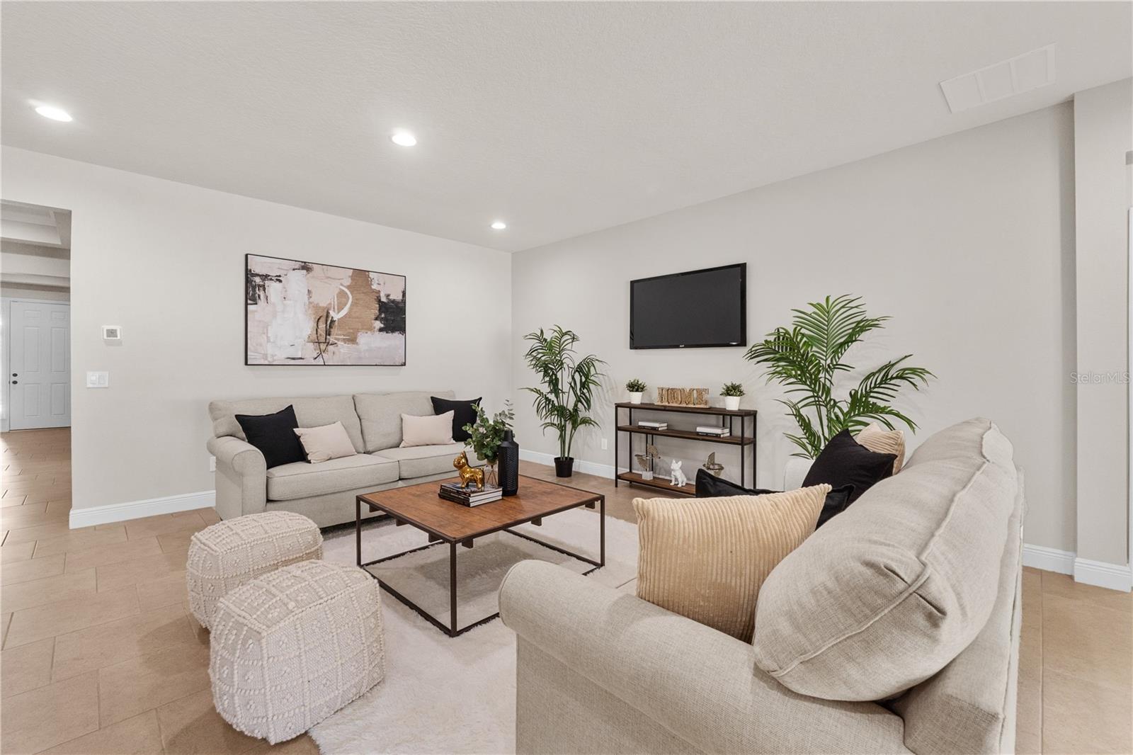 KENSINGTON RESERVE - Residential