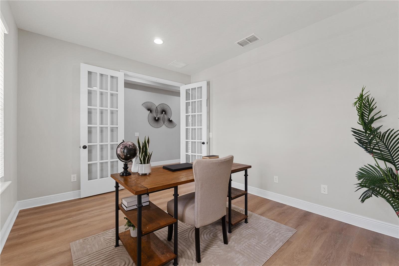 KENSINGTON RESERVE - Residential