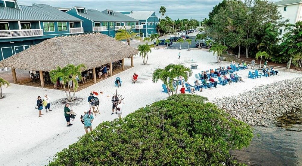 CAPE CORAL - Land
