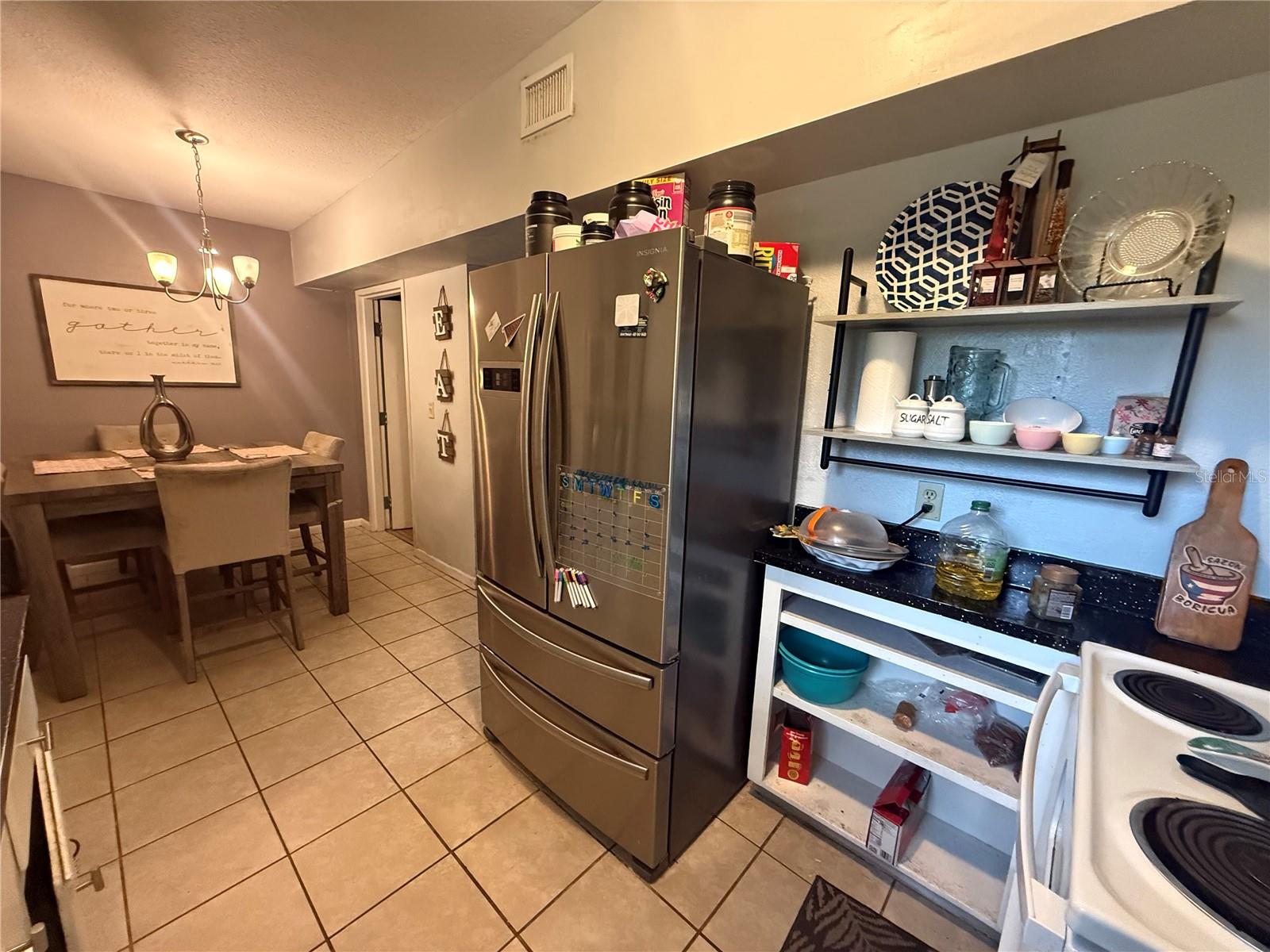 TRIANGLE ACRES - Residential