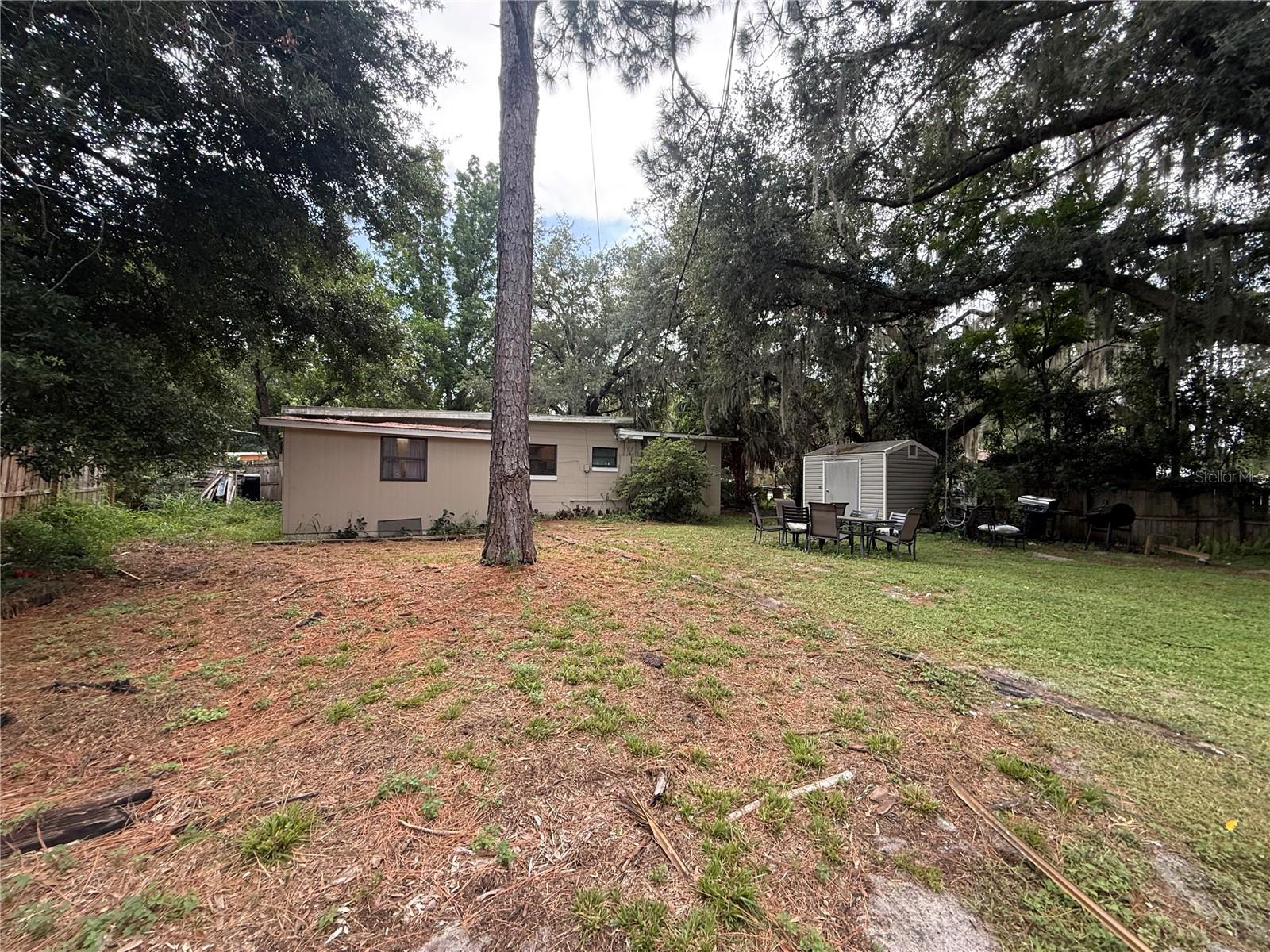 TRIANGLE ACRES - Residential