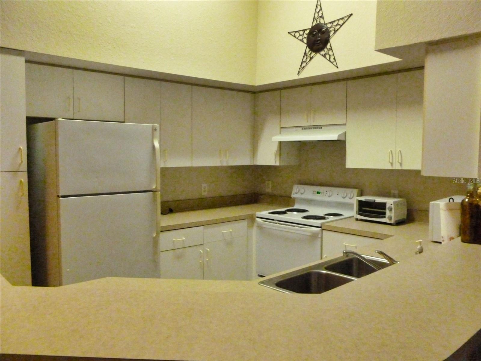 BELLA VILLINO III - Residential Lease
