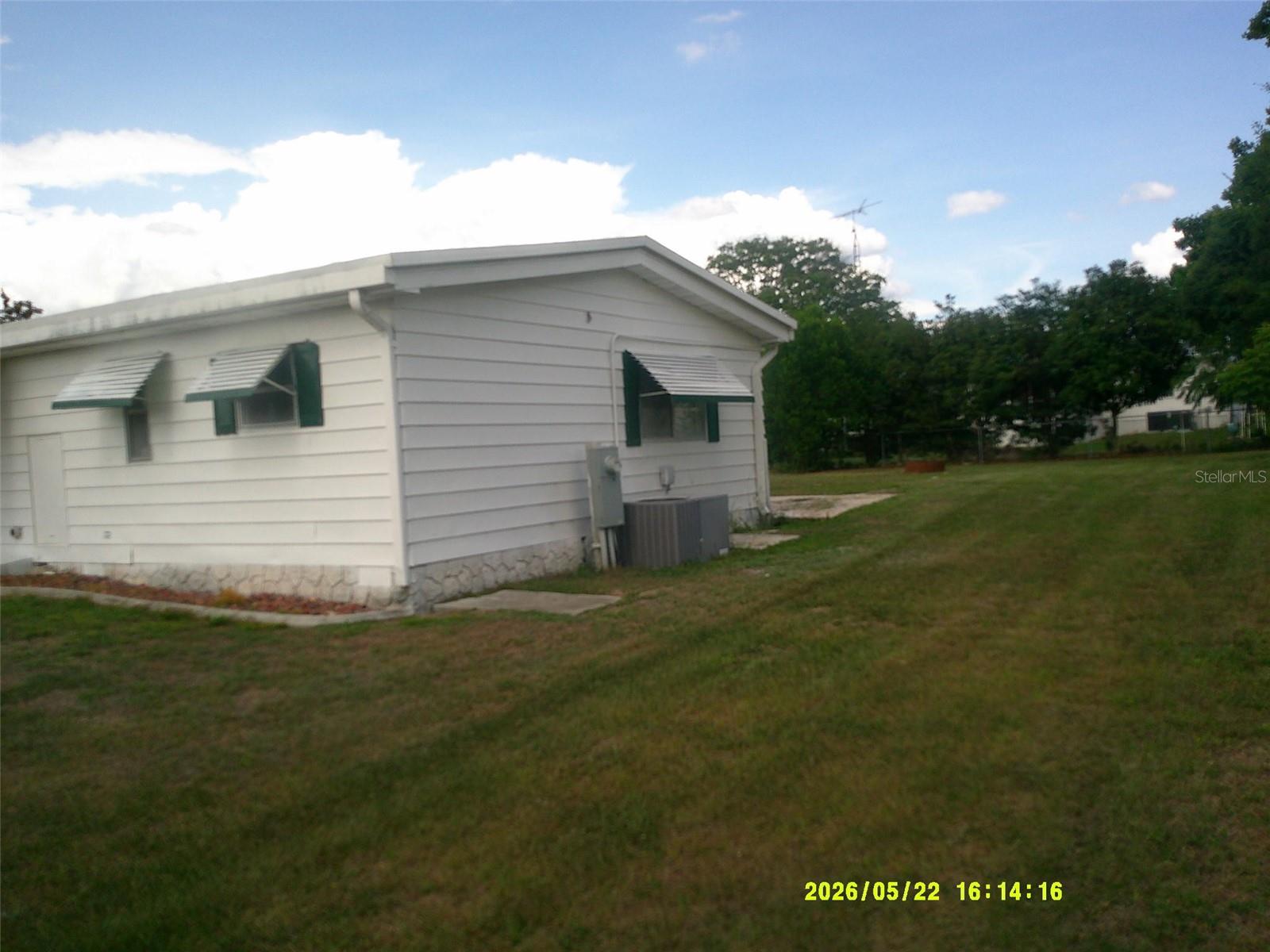 LAKE WEIR HARBOR ESTATE - Residential Lease