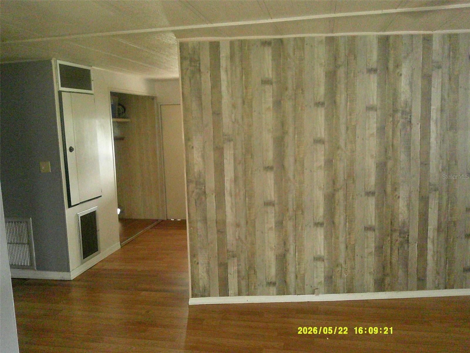 LAKE WEIR HARBOR ESTATE - Residential Lease