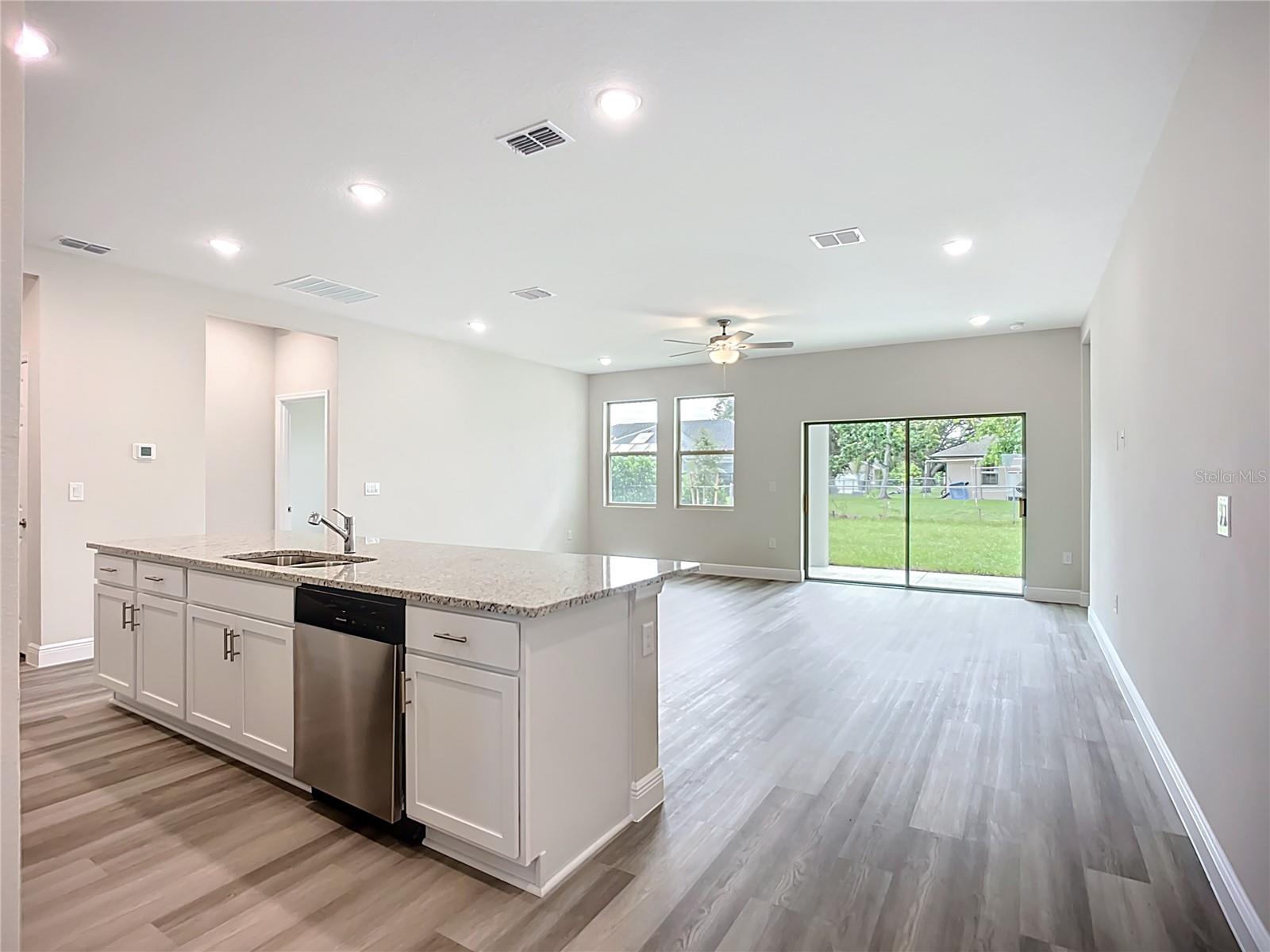 1570 - PORT CHARLOTTE SUB 24 - Residential