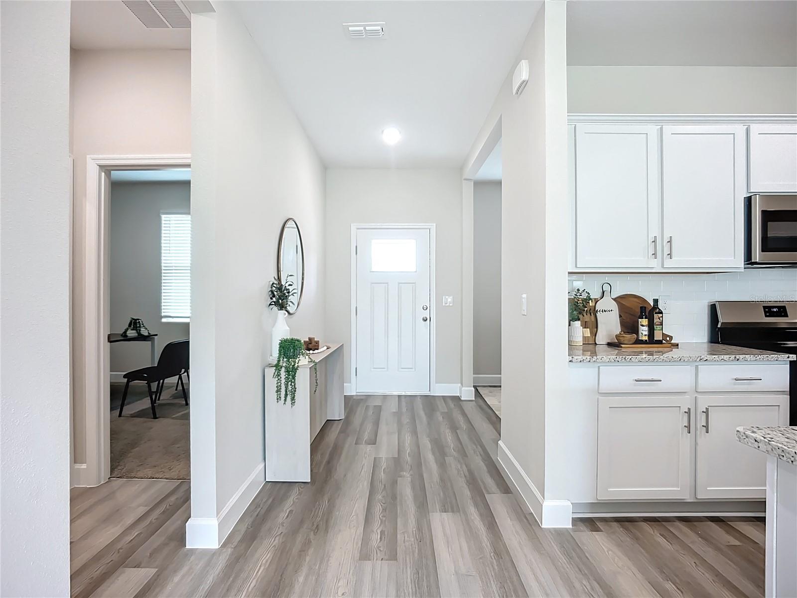1570 - PORT CHARLOTTE SUB 24 - Residential