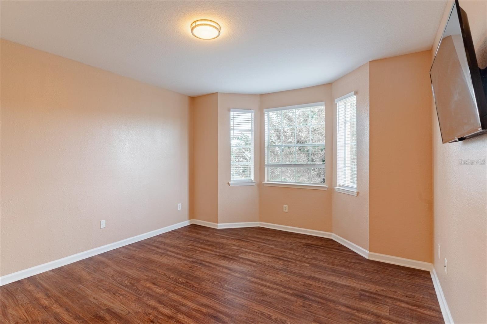 TERRACE RIDGE AT TOWN CENTER EAST CONDO - Residential