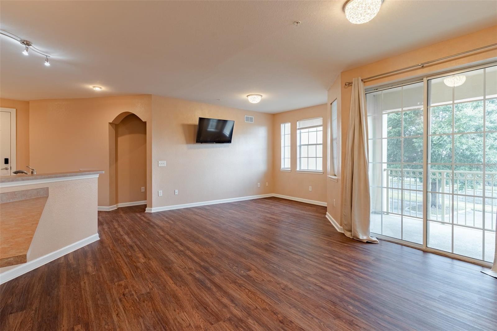 TERRACE RIDGE AT TOWN CENTER EAST CONDO - Residential