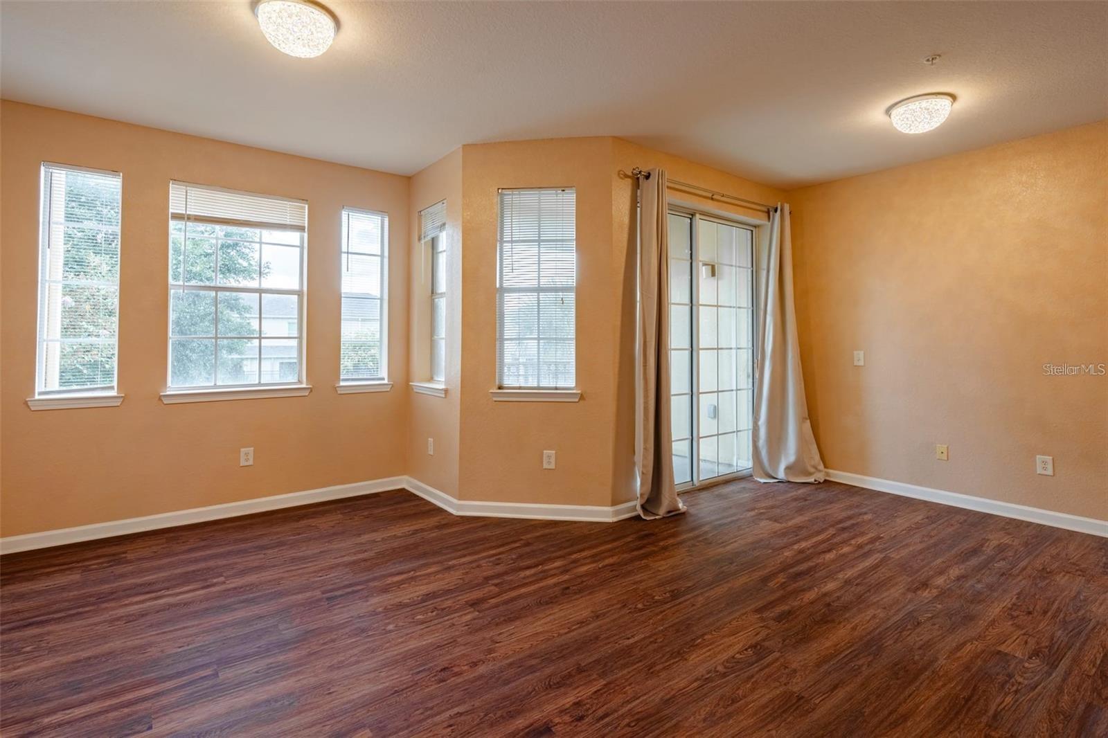 TERRACE RIDGE AT TOWN CENTER EAST CONDO - Residential