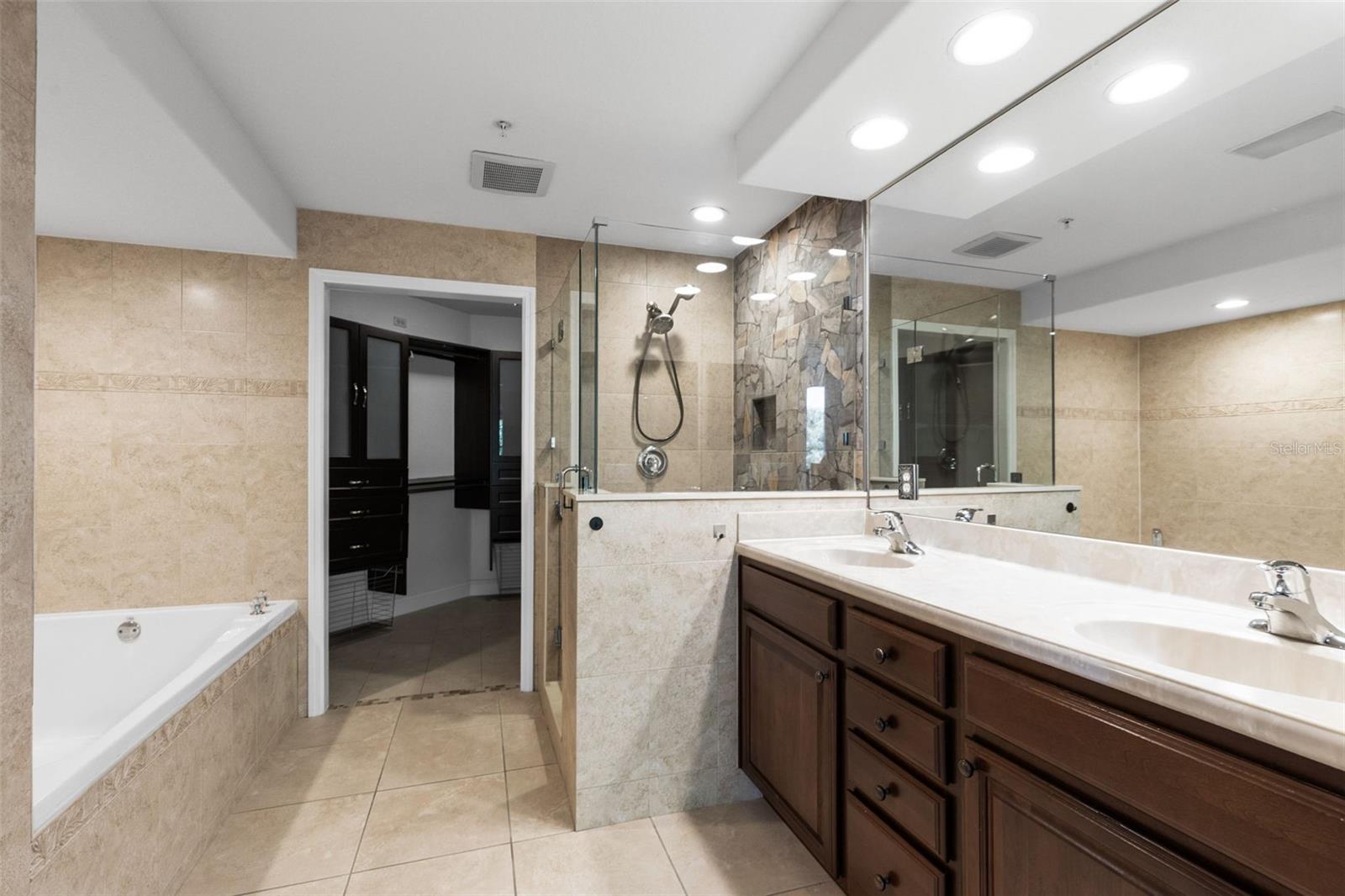 LOTUS VISTA CONDO - Residential
