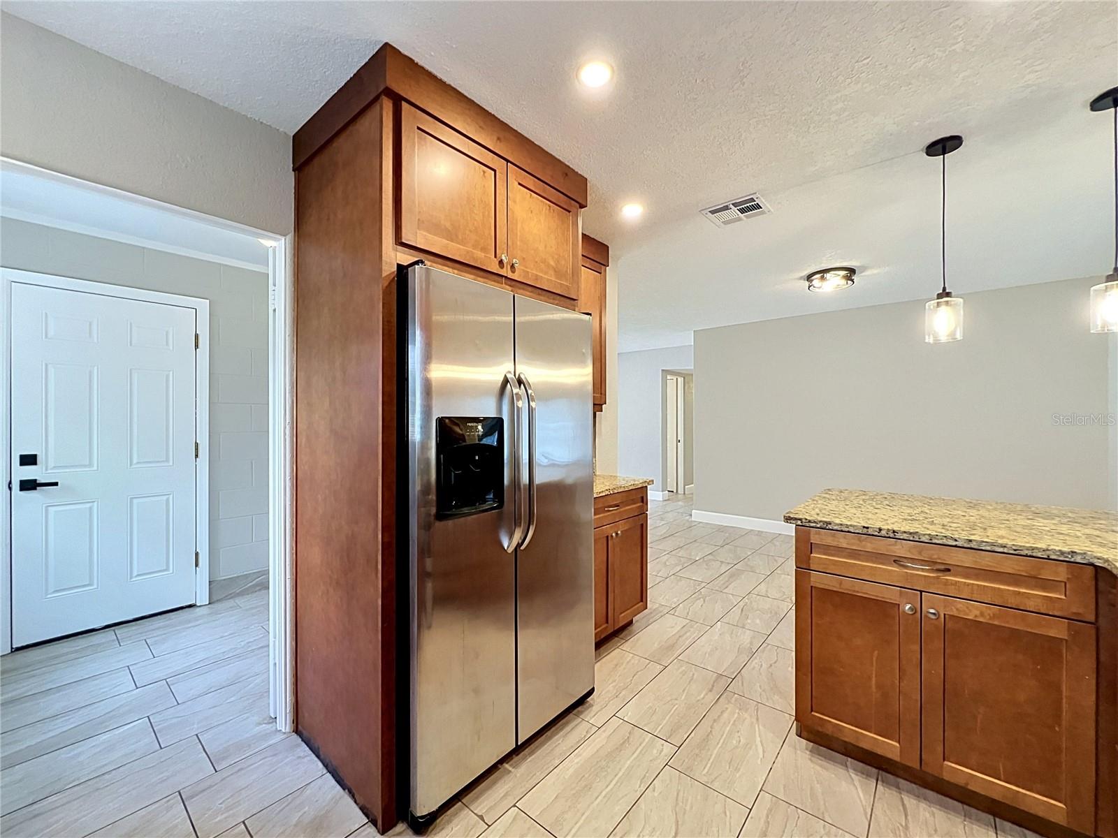 ROBINSDALE - Residential Lease