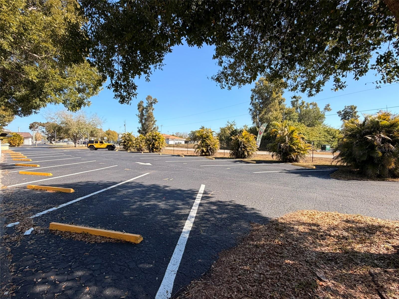 ACREAGE & UNREC - Commercial Sale