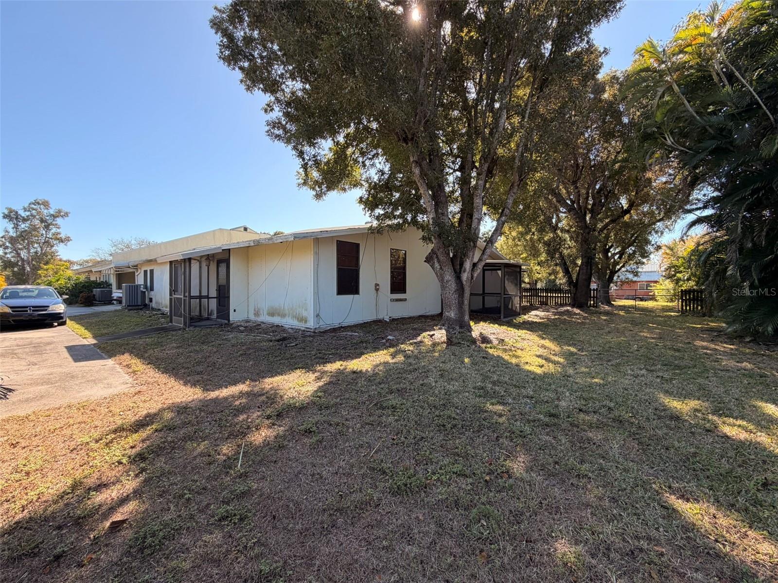 ACREAGE & UNREC - Commercial Sale