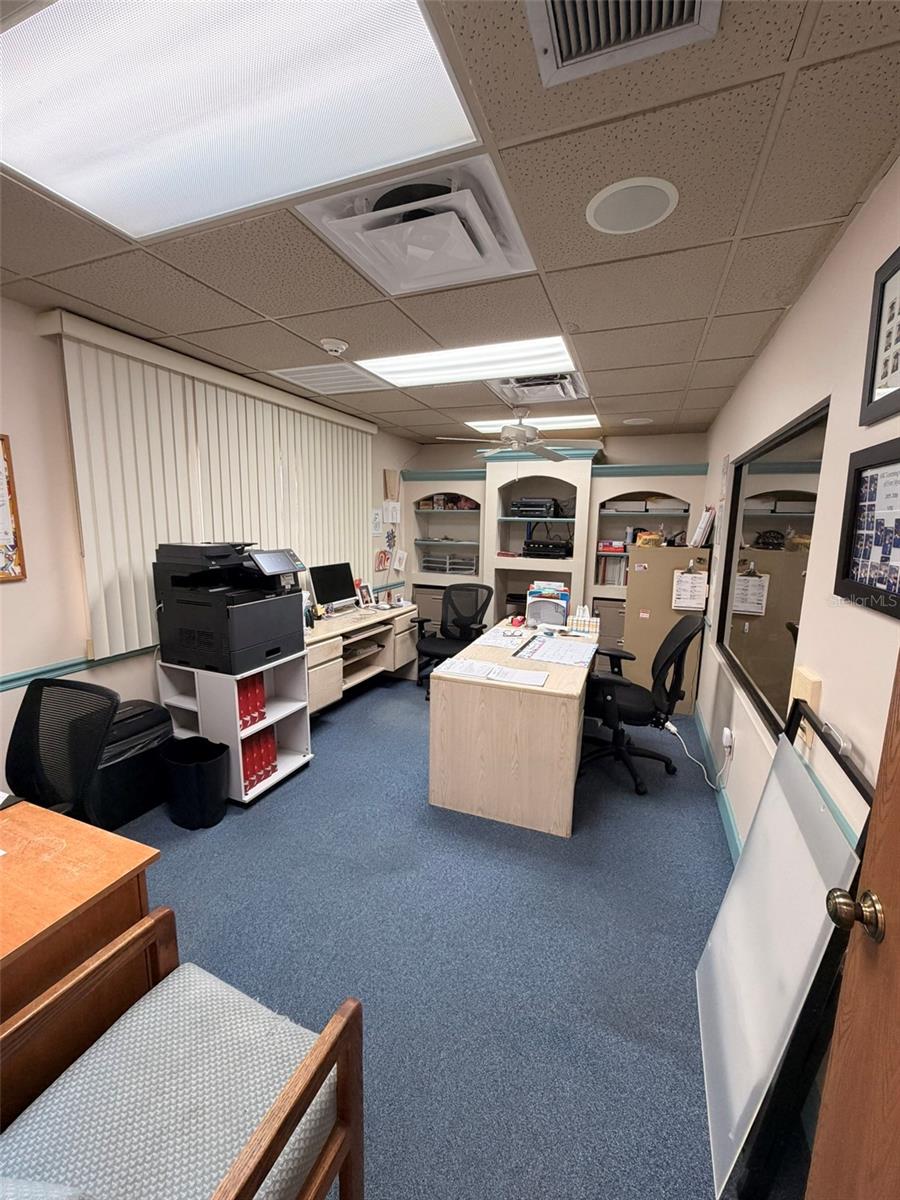 ACREAGE & UNREC - Commercial Sale
