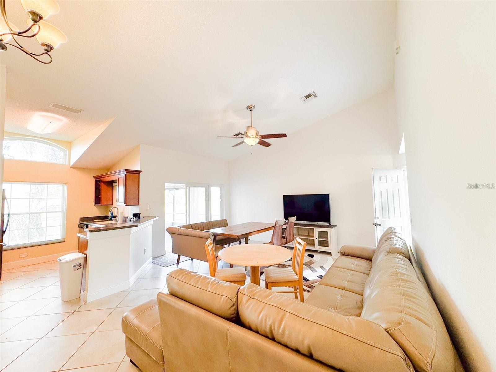 VILLAS DE AUGUSTINE REP - Residential Lease