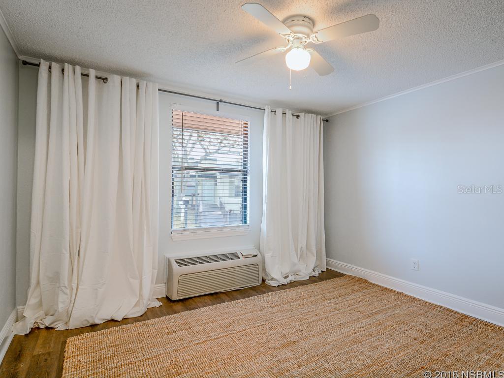Riverwalk Condo - Residential