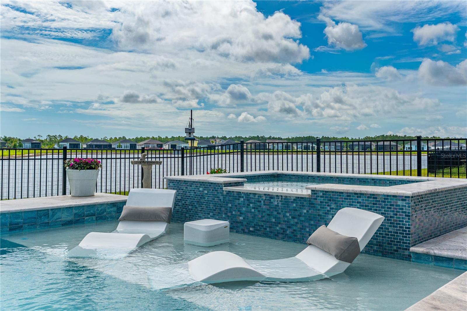 MOSAIC PH 2 - Residential