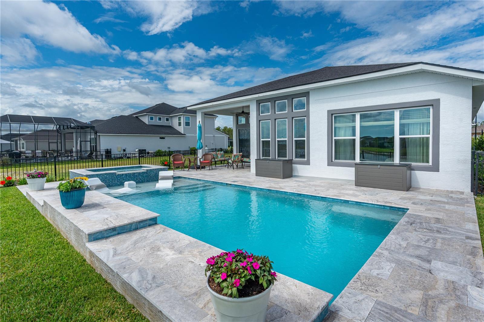 MOSAIC PH 2 - Residential