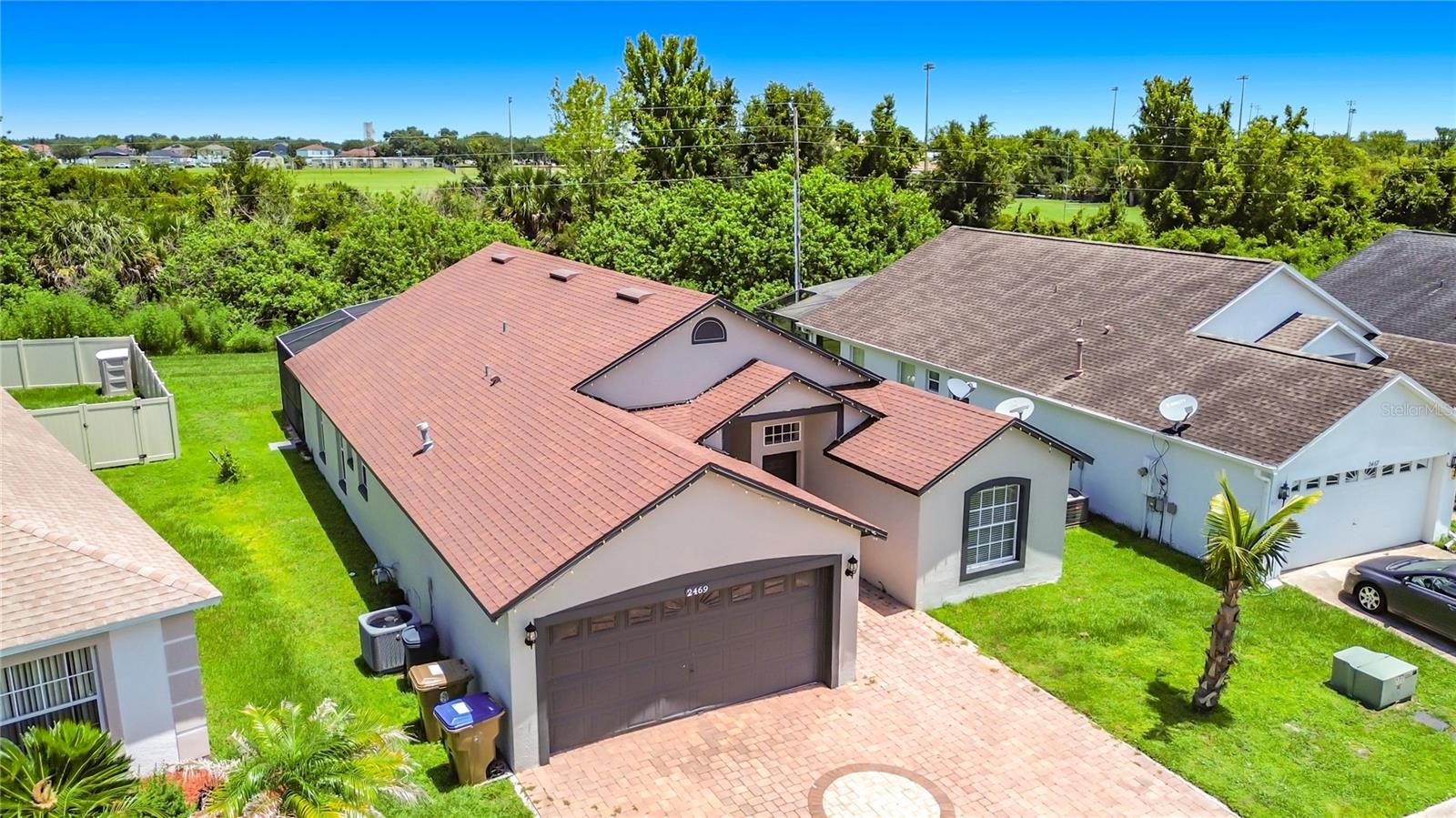 CRESCENT LAKES - Residential