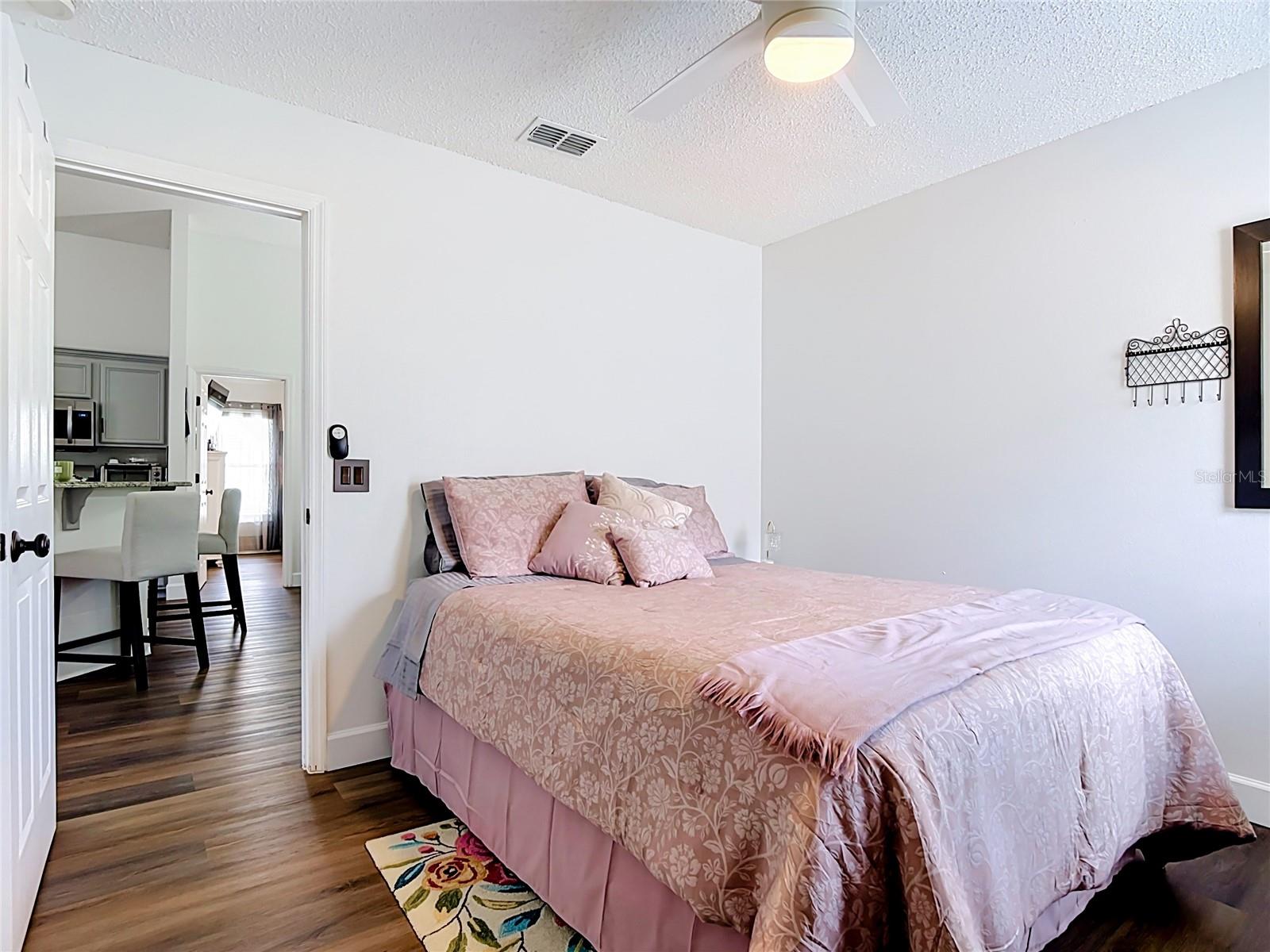 CRESCENT LAKES - Residential