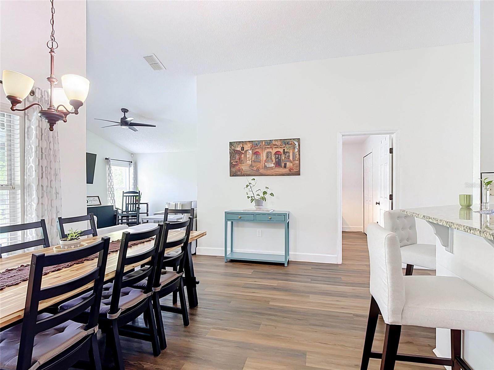 CRESCENT LAKES - Residential