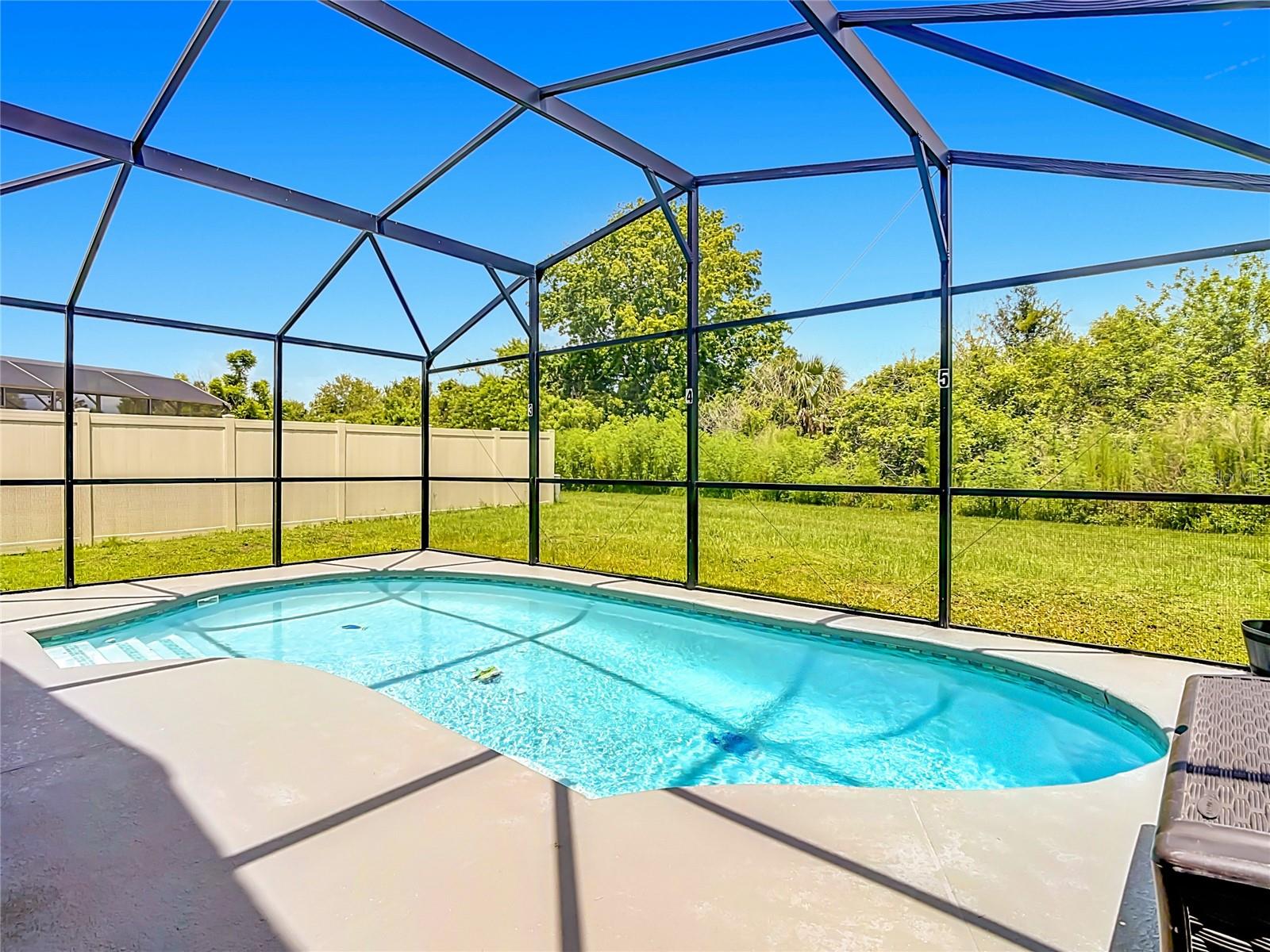 CRESCENT LAKES - Residential
