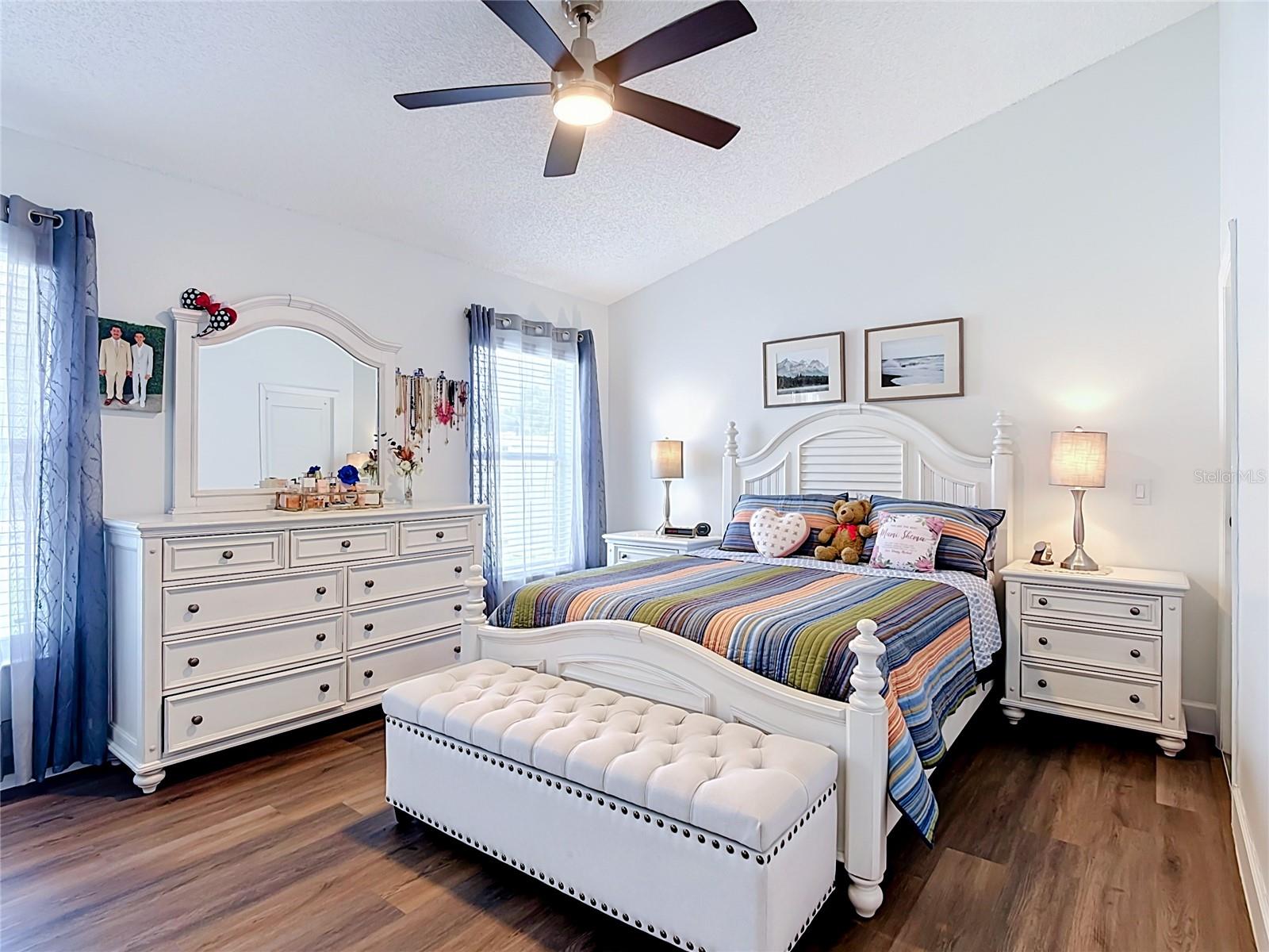 CRESCENT LAKES - Residential