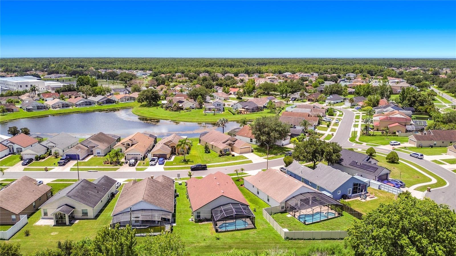 CRESCENT LAKES - Residential