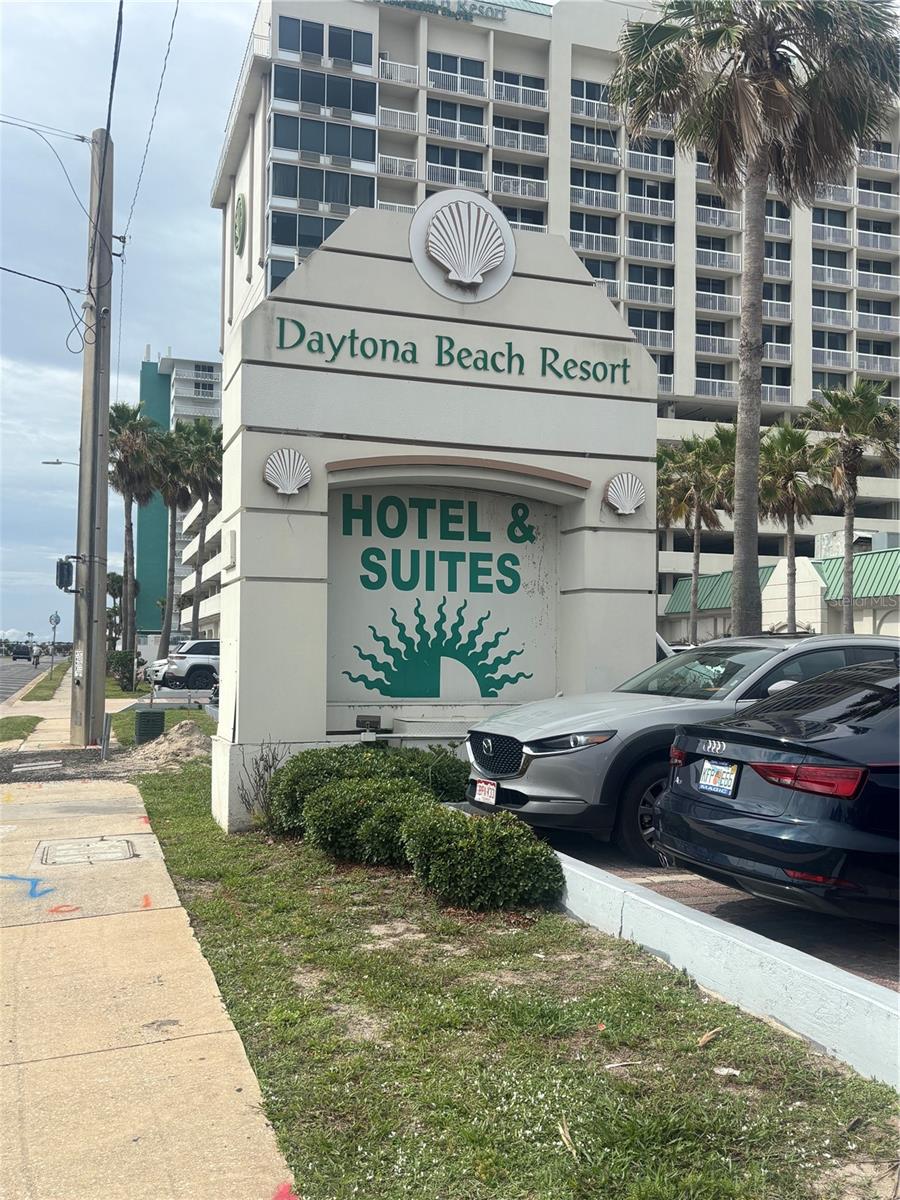 DAYTONA BEACH RESORT & CONFERENCE CENTER - Residential