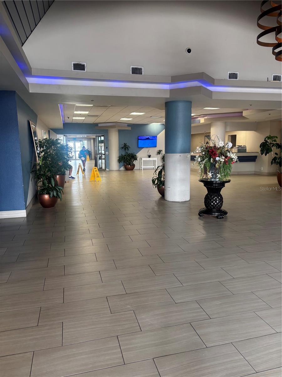 DAYTONA BEACH RESORT & CONFERENCE CENTER - Residential