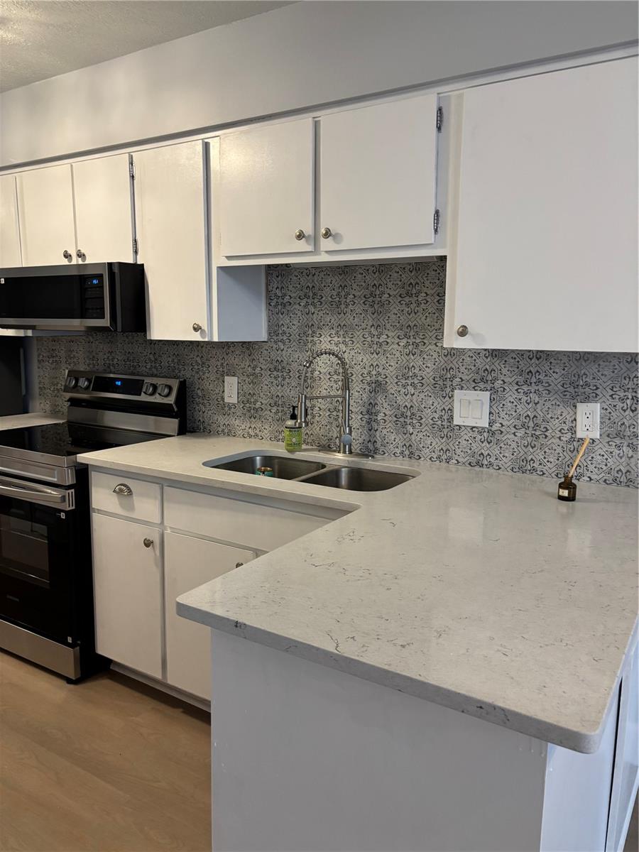 GOLDENROD VILLAS CONDO - Residential
