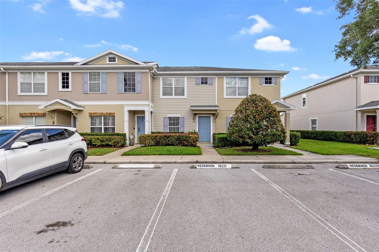 SWAN VIEW TWNHMS - Residential