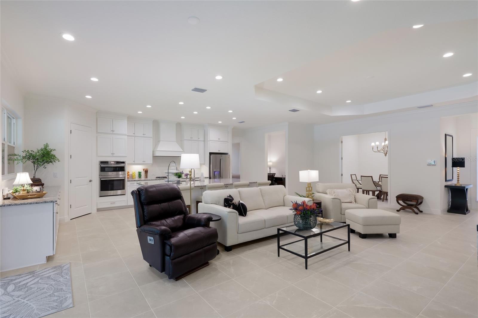 WINDWARD AT LAKEWOOD RANCH - Residential