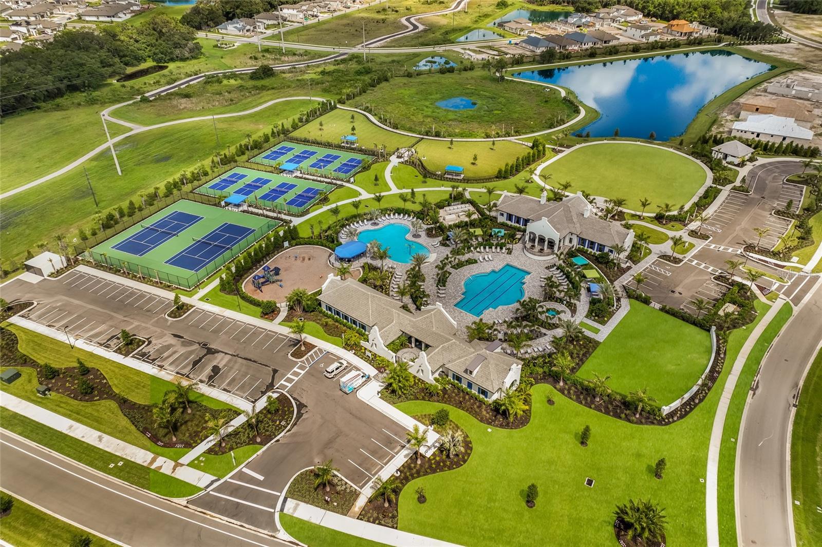 WINDWARD AT LAKEWOOD RANCH - Residential