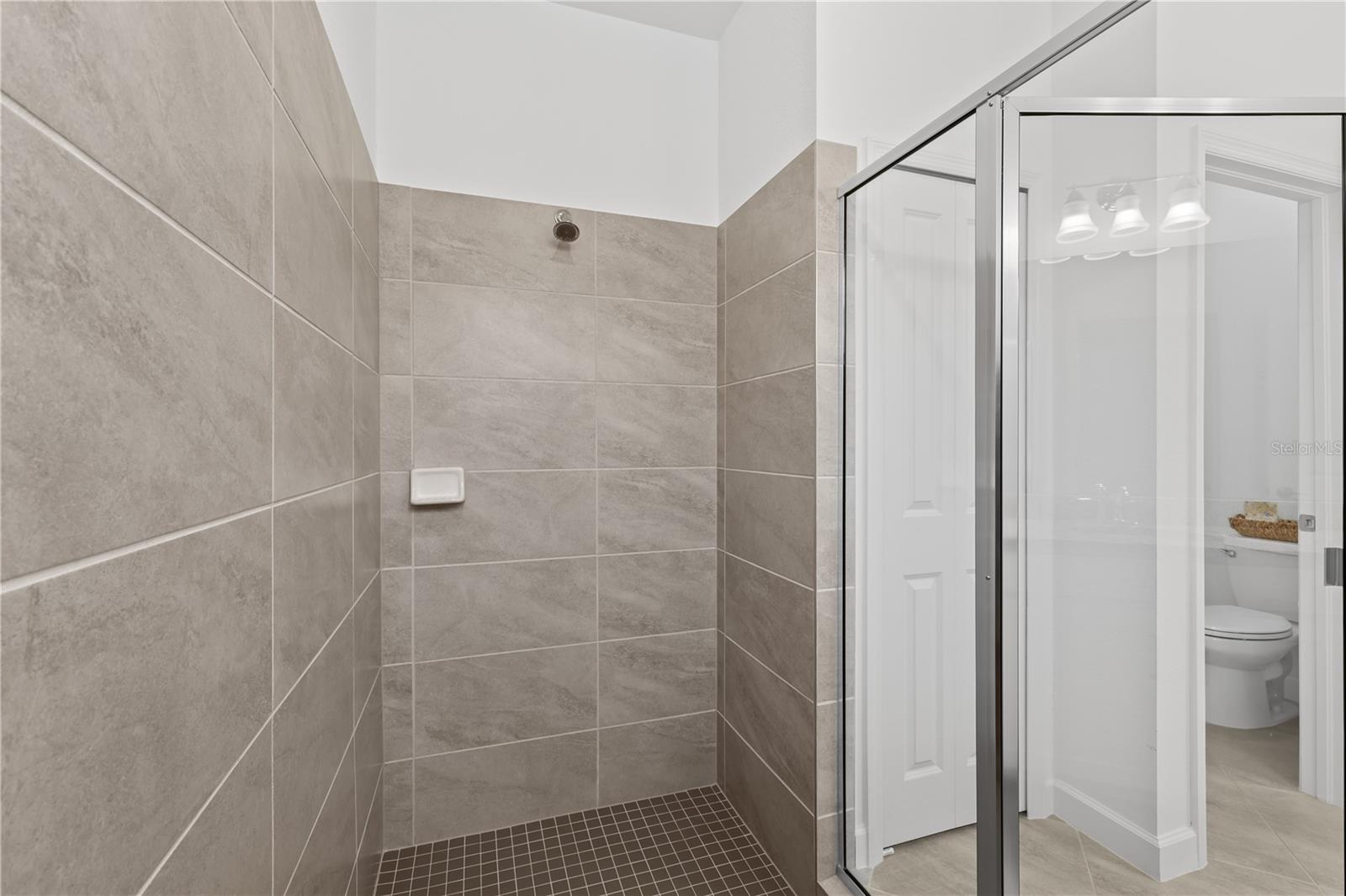 RIVER HALL COUNTRY CLUB PH 2 - Residential