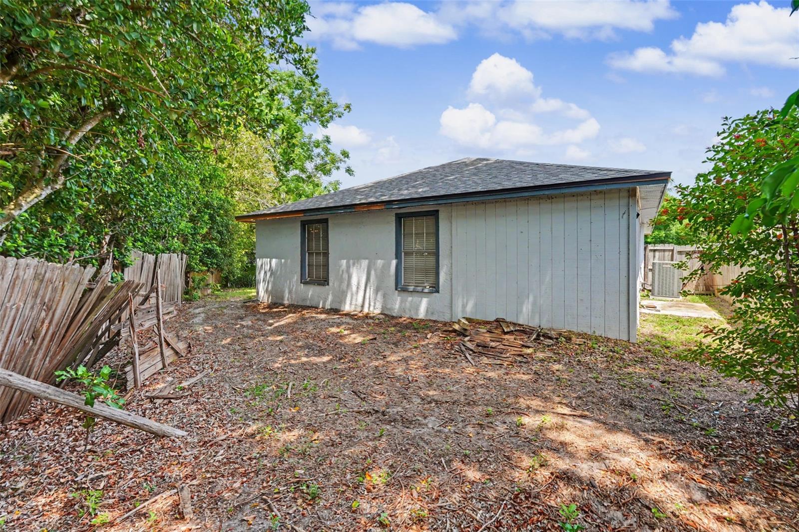 LAKE ST GEORGE-SOUTH - Residential