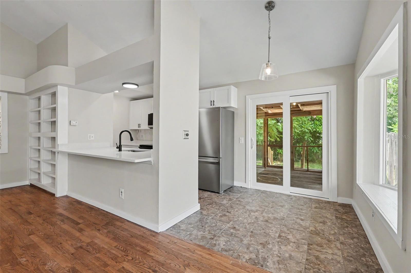 LAKE ST GEORGE-SOUTH - Residential