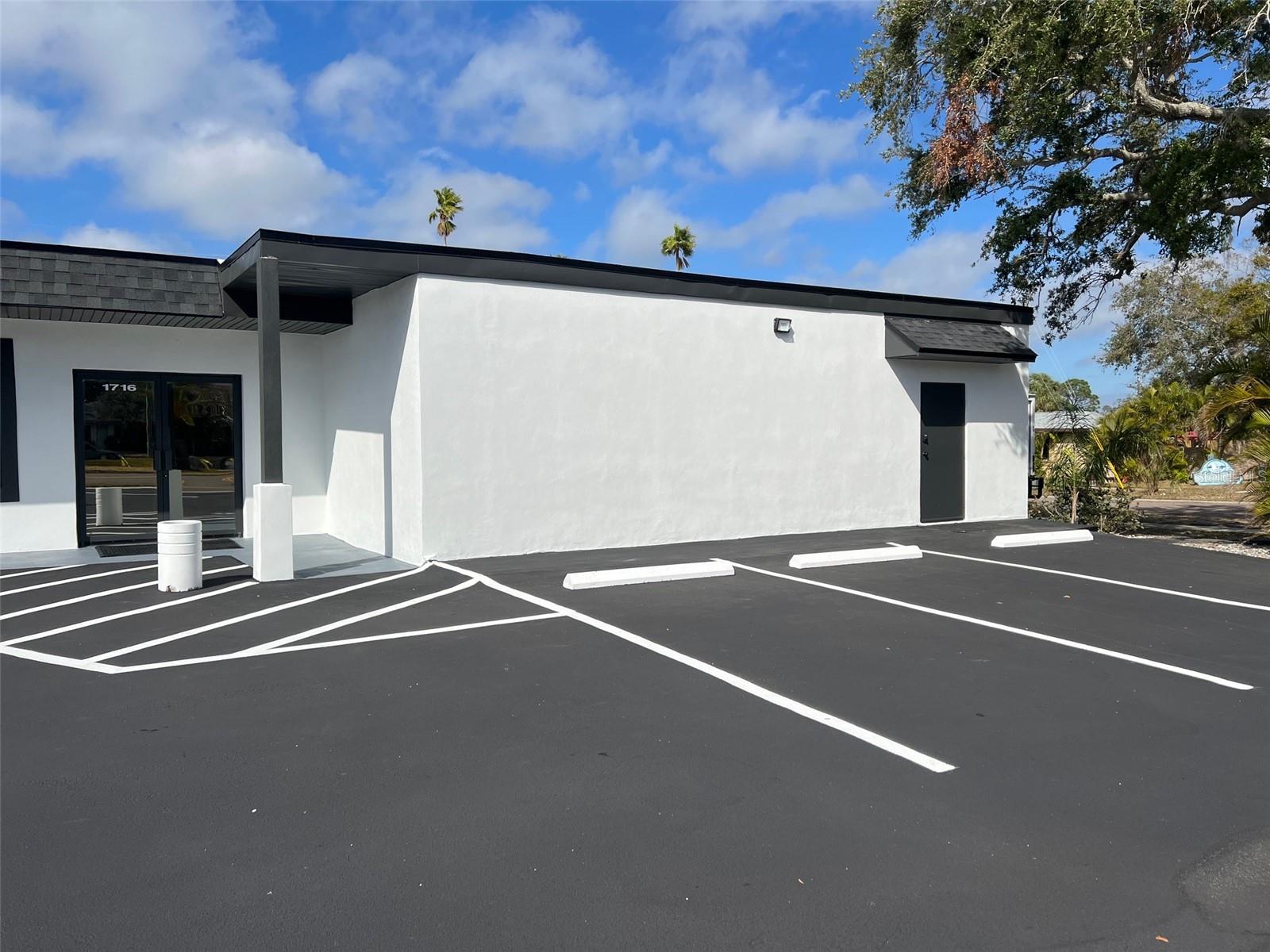 SUNBURST COURT - Commercial Sale