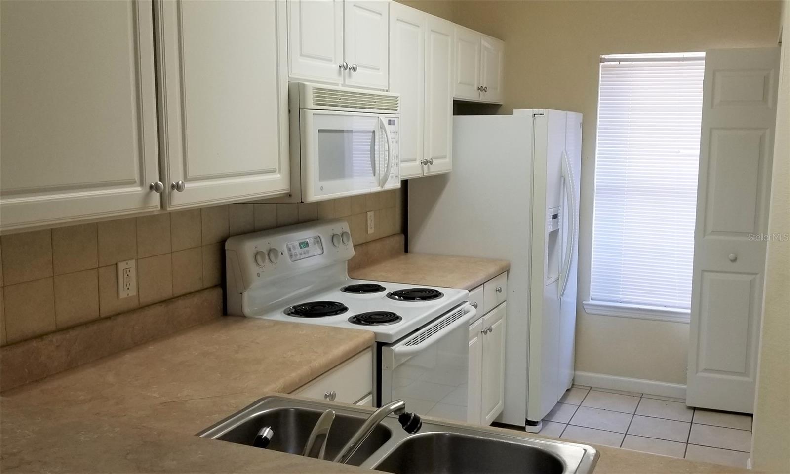 MAGNOLIA PLACE TWNHMS - Residential Lease