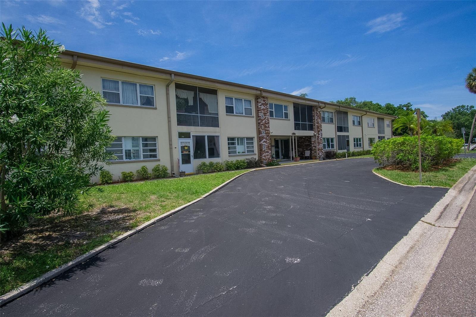 GOLDEN FLAMINGO APTS CONDO - Residential