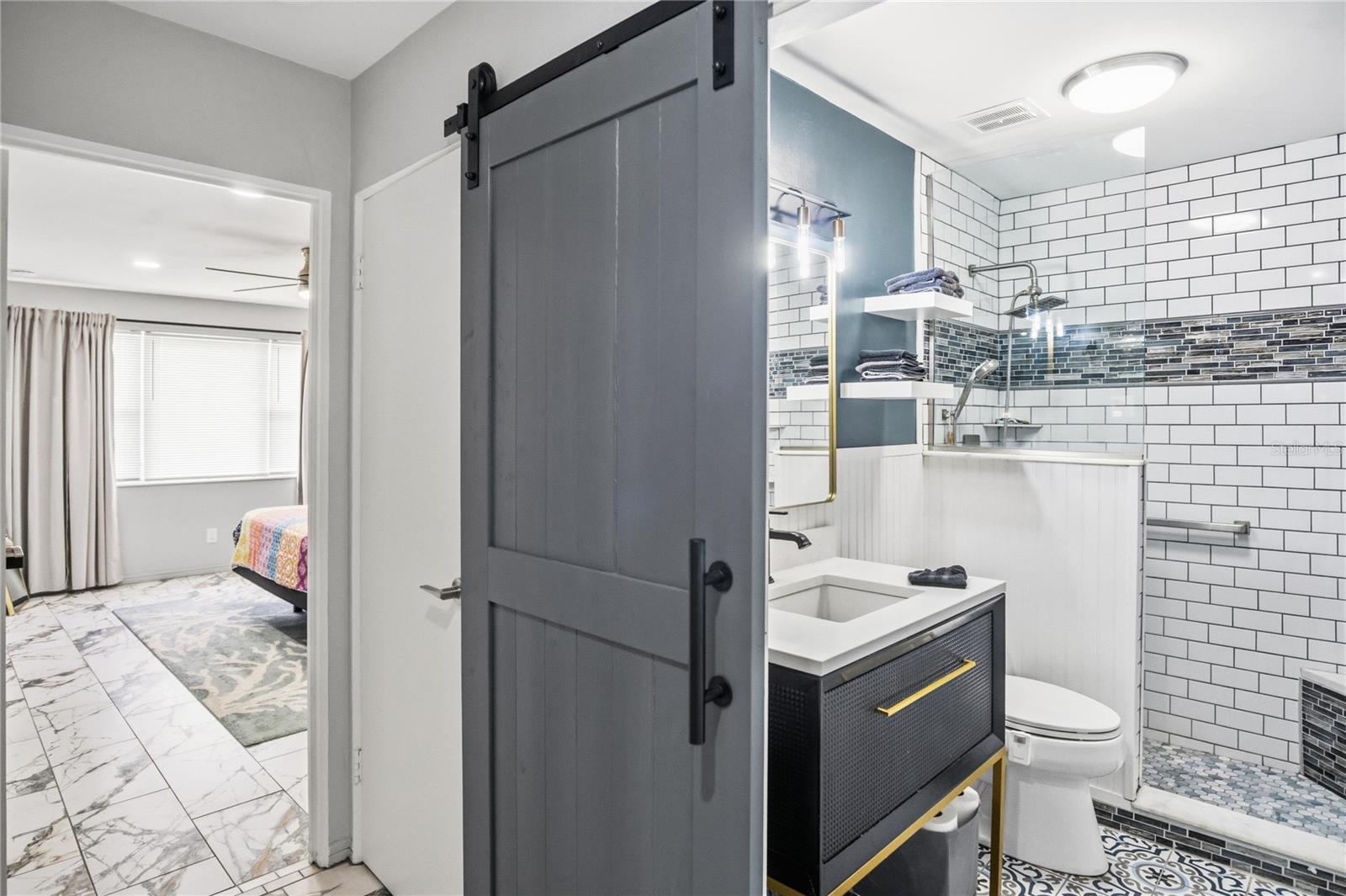 GOLDEN FLAMINGO APTS CONDO - Residential