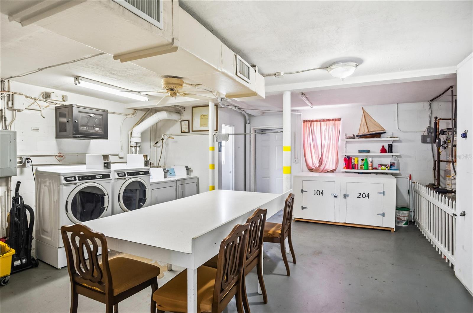 GOLDEN FLAMINGO APTS CONDO - Residential