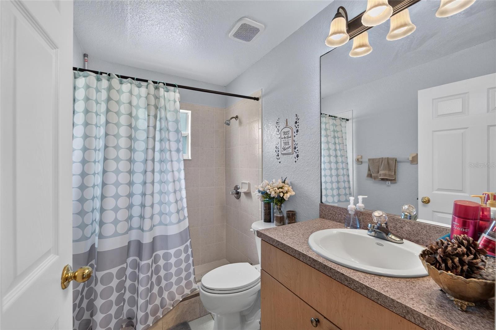 COUNTRY VIEW ESTATES - Residential