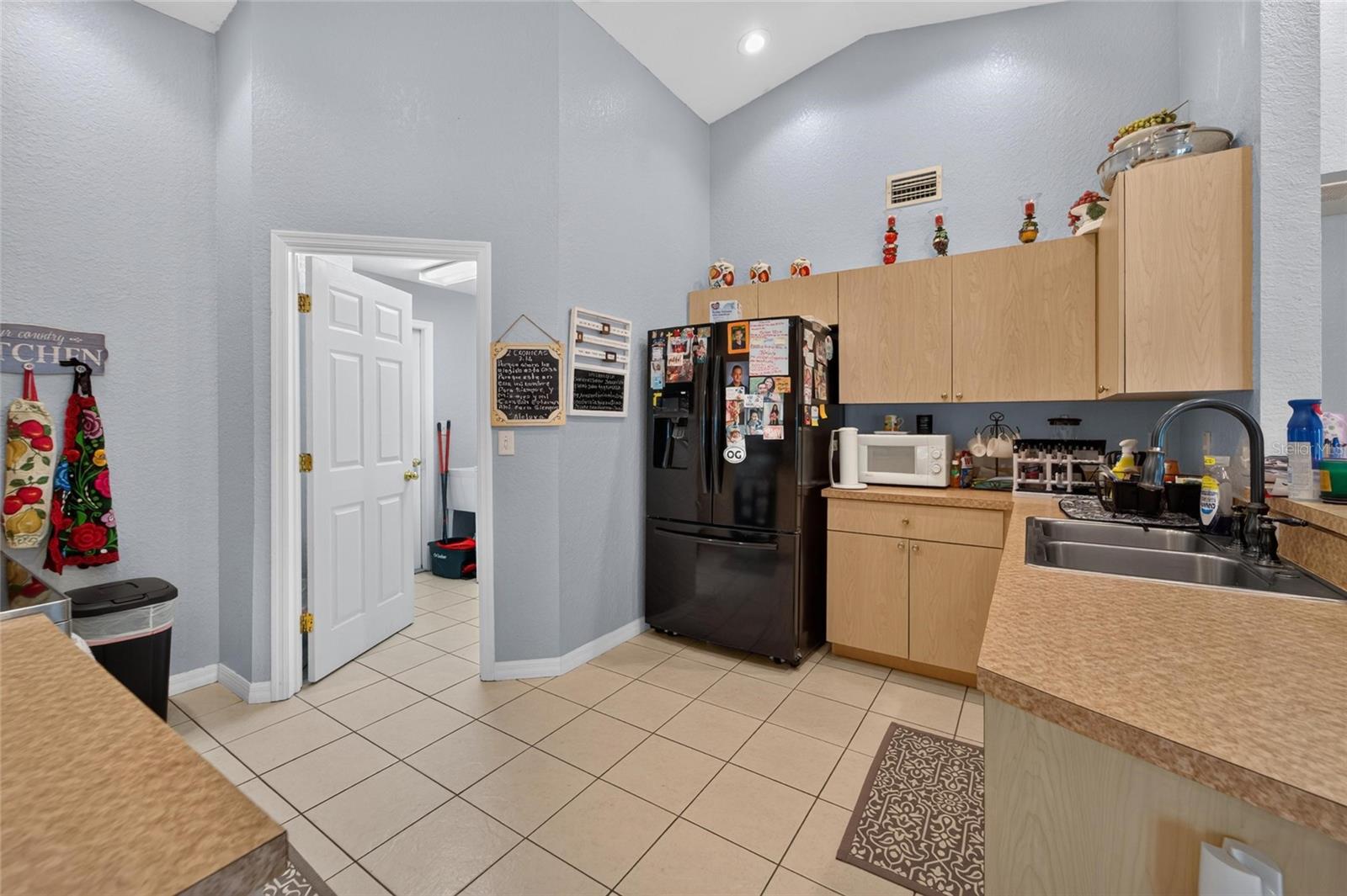 COUNTRY VIEW ESTATES - Residential