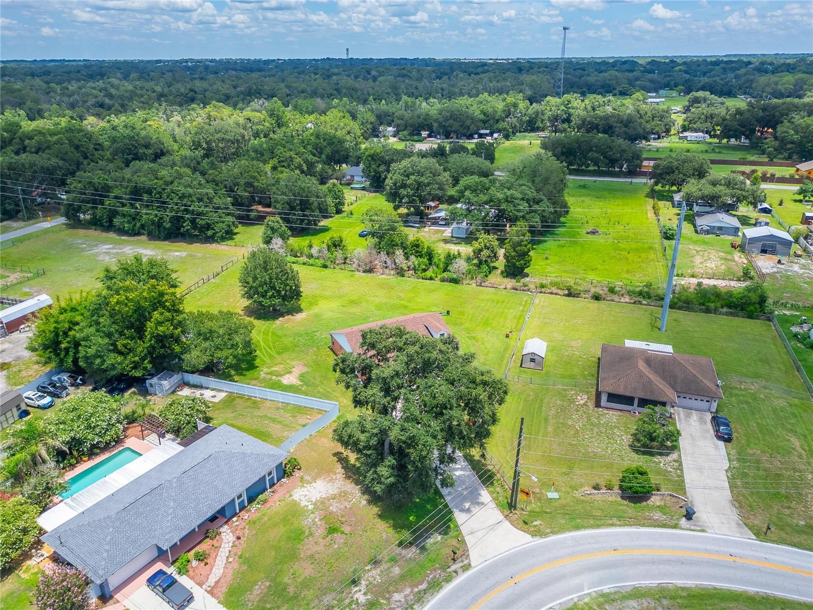 COUNTRY VIEW ESTATES - Residential