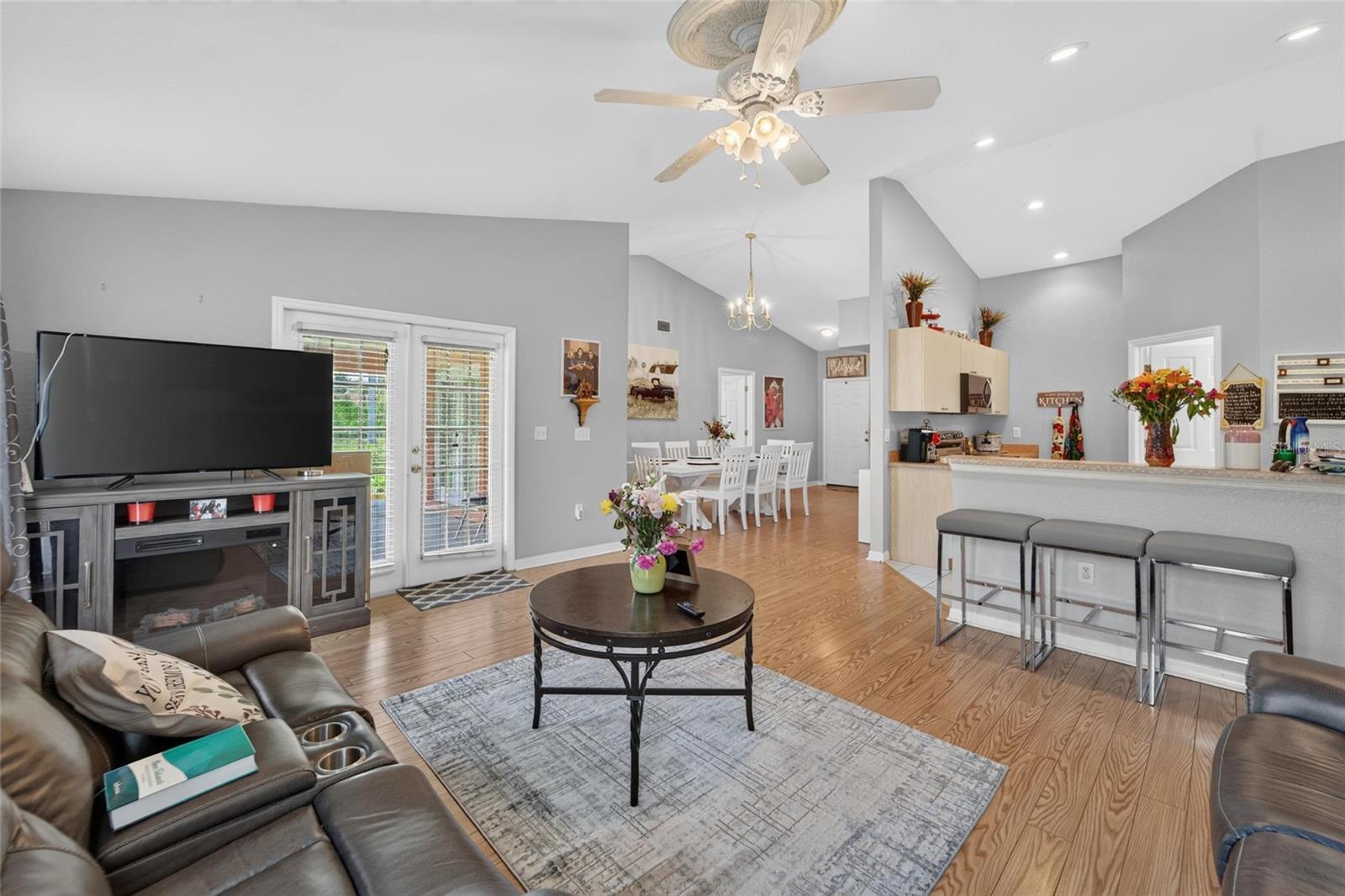 COUNTRY VIEW ESTATES - Residential