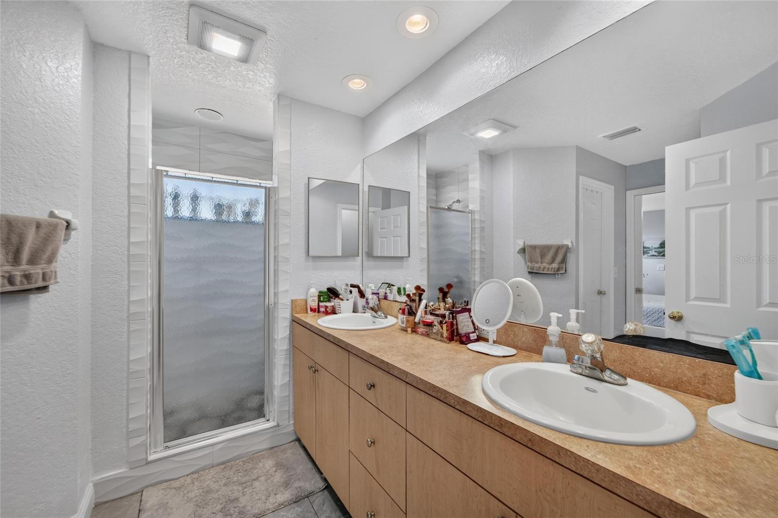COUNTRY VIEW ESTATES - Residential