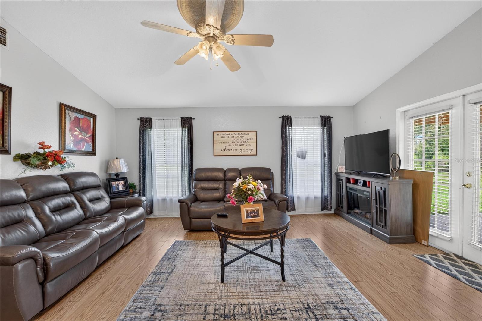 COUNTRY VIEW ESTATES - Residential